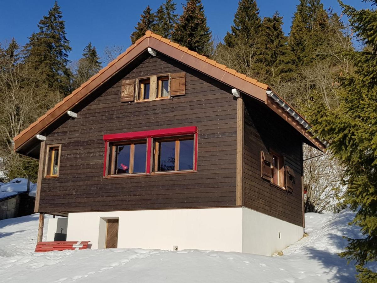 Chalet Chalet De La Vue Des Alpes By Interhome Exterior foto