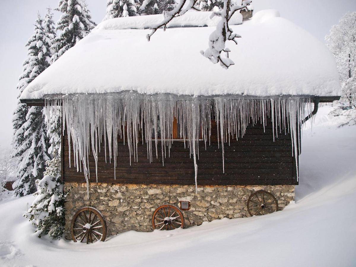 Chalet Chalet De La Vue Des Alpes By Interhome Exterior foto